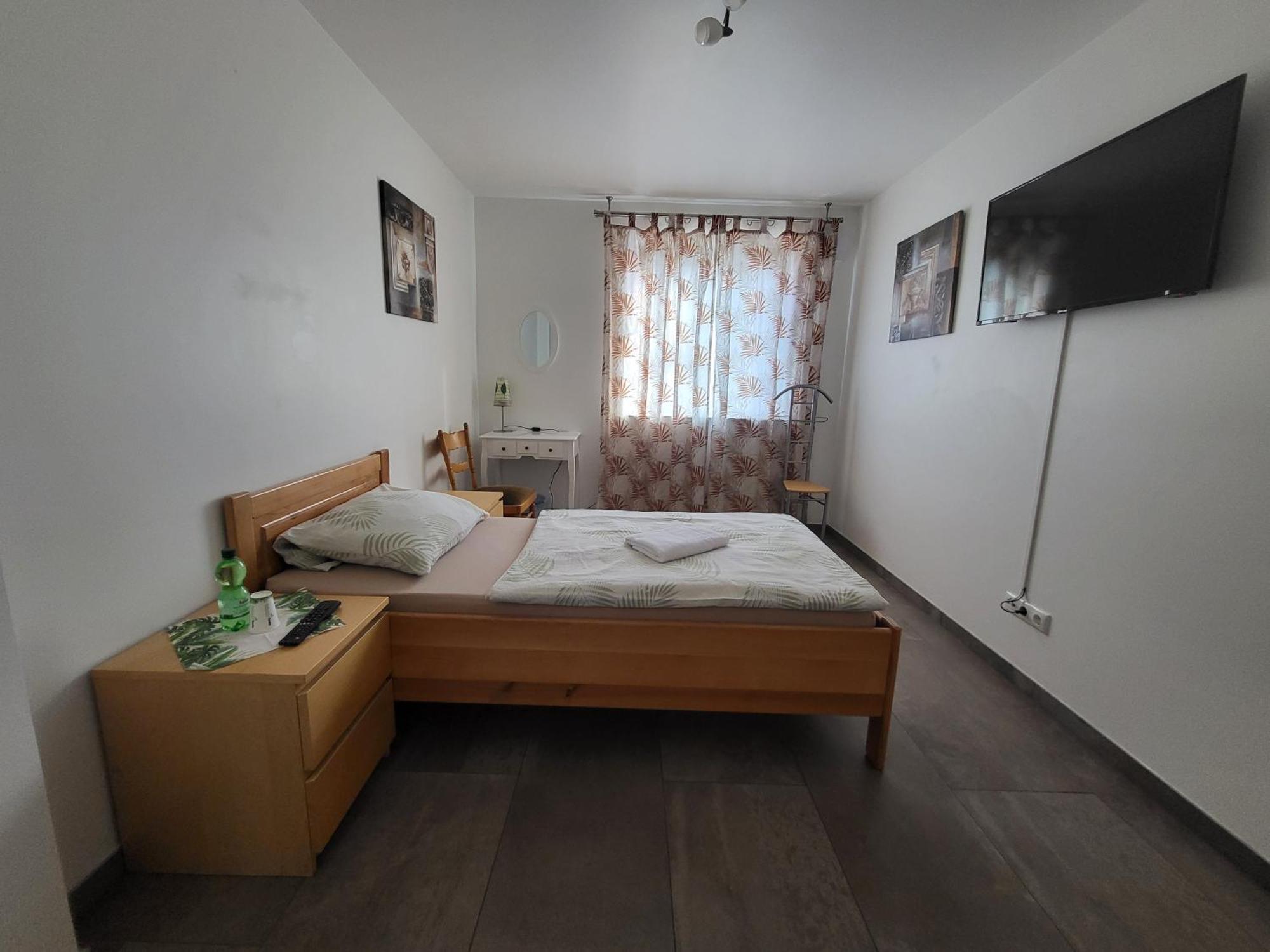 Seelze-Letter Monteurzimmer / Apartment / Messezimmer Buitenkant foto